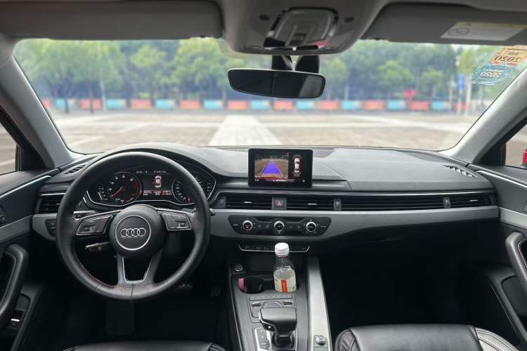 Used Audi A4L 2018 30th Anniversary Edition 40 TFSI Trendy Model
