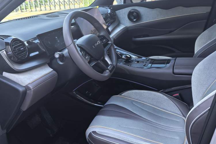 Used BYD Frigate 07 2023 DM-i 100KM Prestige Model