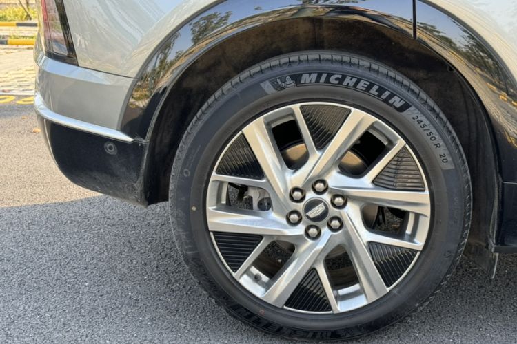 Used Cadillac OPTIQ 2024 Standard Range Version