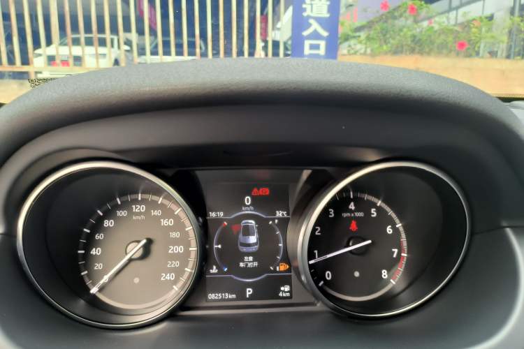 Used Land Rover Discovery Sport 2017 2.0T SE
