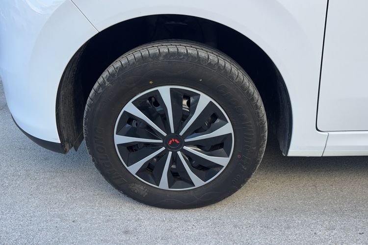 Used Wuling Hongguang New Energy 2024 All-Electric Model 300KM Practical Version
