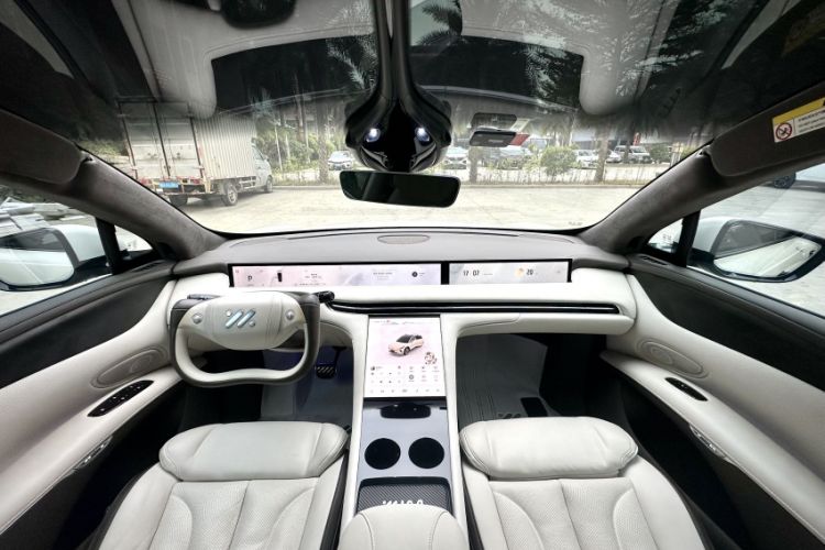 Used IM LS7 2023 100kWh Pro All-Wheel-Drive Version Interior 4