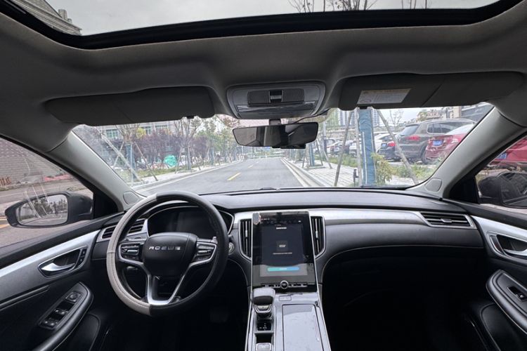 Used Roewe i6 MAX 2020 300TGI Automatic Sporty Cool Edition Interior 1