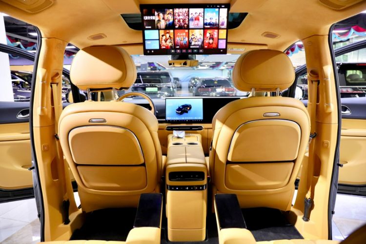 Used VOYAH Dream 2025 PHEV Four-Wheel-Drive Flagship Kunpeng Edition