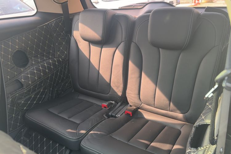 Used BYD Song MAX 2018 1.5T Automatic Smart Connect Elite Model with 6 Seats
