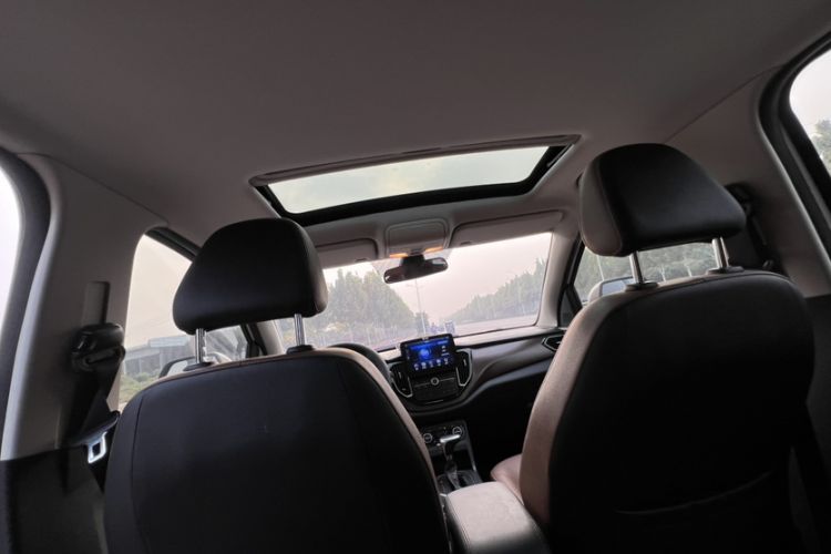 Used FAW Senya R7 2017 1.6L Automatic Prestige Model
