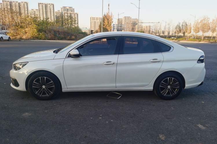 Used Peugeot 308 2018 1.6L Manual Fashion Edition Exterior 5