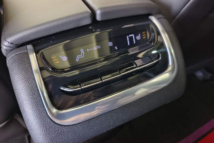 Used Buick Enclave 2020 28T Four-Wheel Drive Luxury Flagship Edition
