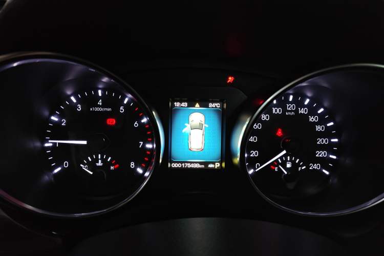 Used Haval H9 2015 2.0T Four-Wheel Drive Luxury 7-Seater