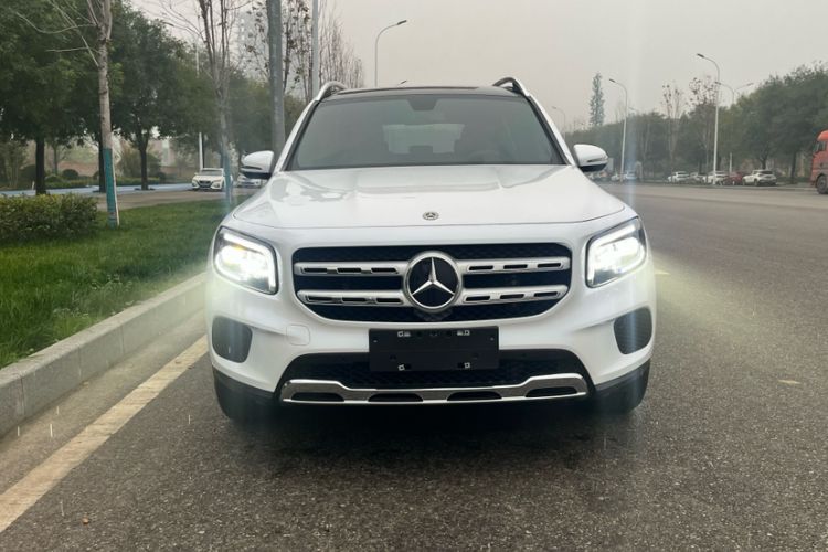 Used Mercedes-Benz GLB 2020 Updated GLB 200 Dynamic Edition Exterior 1
