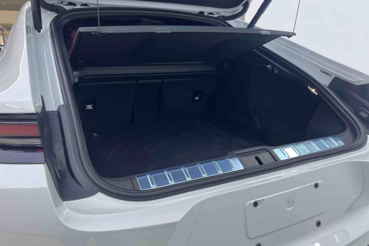 Used Porsche Panamera 2024 Panamera Executive Long Wheelbase 2.9T
