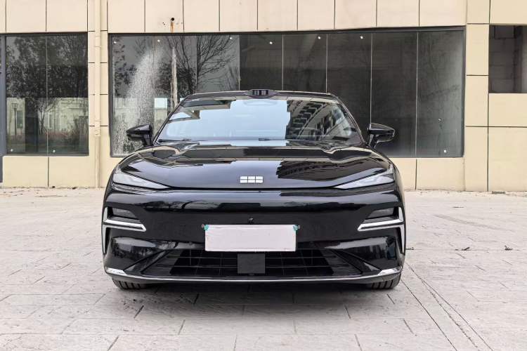 Used Geely Galaxy 8 2025 130km EM-P Starship Edition