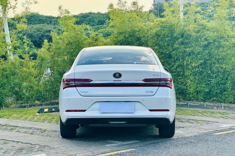 Used BYD Qin Pro New Energy 2018 DM 1.5TI Automatic Smart Connect Elite Model
