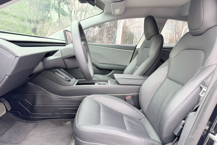 Used Tesla Model 3 2023 Rear-Wheel-Drive Version
