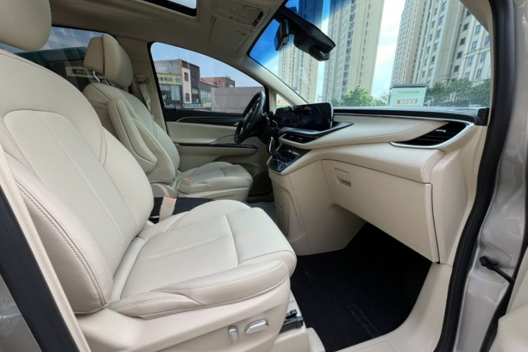 Used Buick GL8 2023 ES Lu Zun Deluxe Model Interior 10