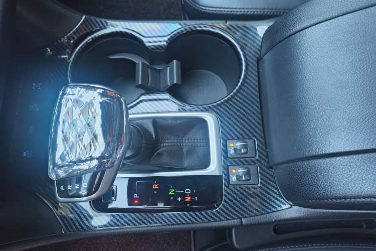 Used Toyota Highlander 2018 2.0T Four-Wheel Drive Prestige Version 7 Seats China VI Standard
