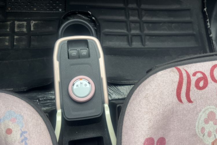 Used Chery QQ Ice Cream 2022 120km Conical Shape Lithium Iron Phosphate