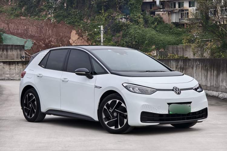 Used Volkswagen ID.3 2022 Active Pure Intelligent Enjoyment Edition
