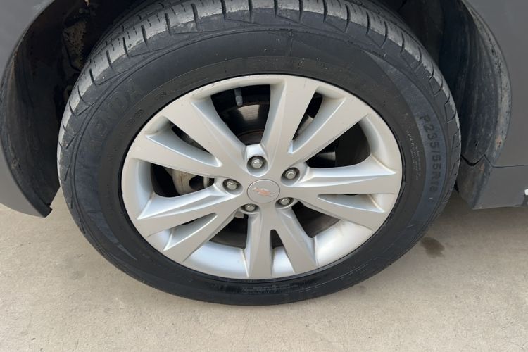 Used Chevrolet Captiva 2017 2.4L 4x4 Flagship Edition 7-Seater