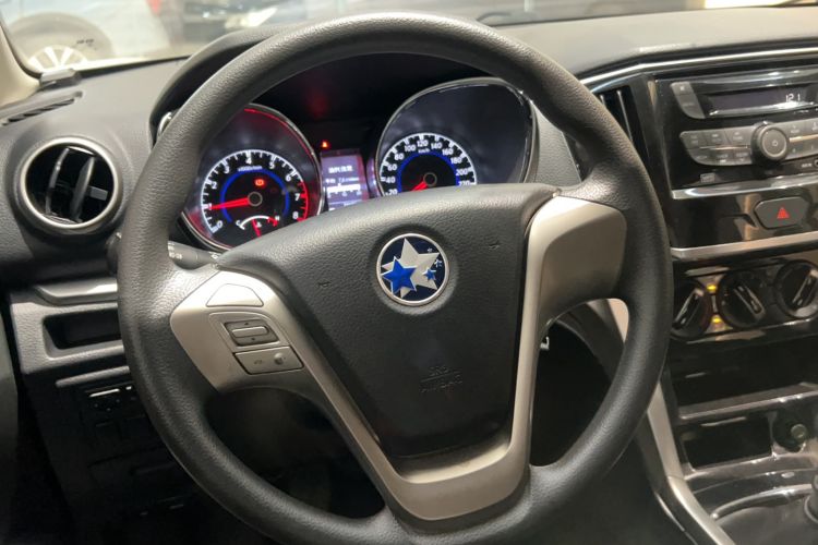Used Venucia T70 2016 2.0L Manual RuiQu Version
