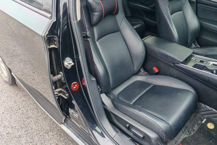 Used Honda Accord 2018 260TURBO Elite Edition China V Right Front Seat