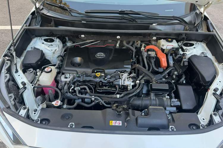 Used Toyota RAV4 2020 Dual-Engine 2.5L E-CVT 4x4 Elite PLUS Edition
