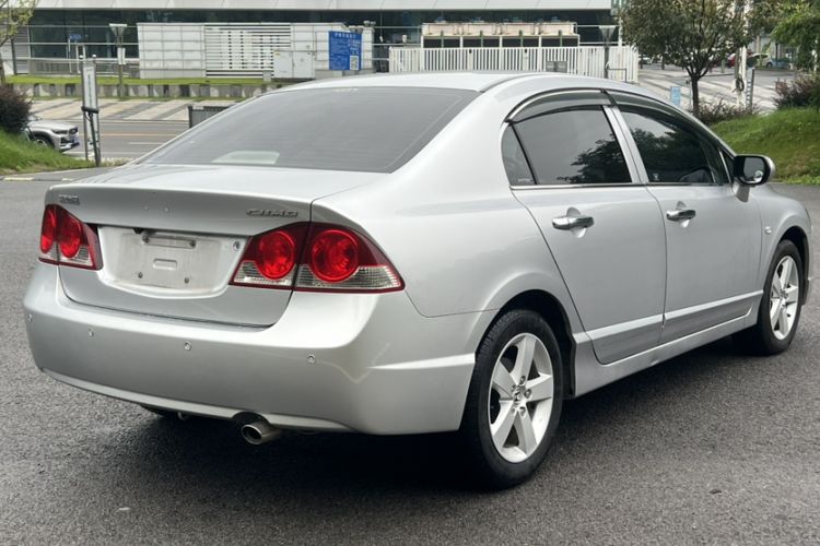 Used CIIMO CIIMO 2012 1.8L Automatic