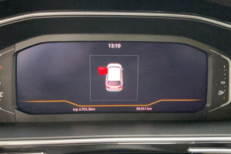 Used Volkswagen Tiguan L 2022 330TSI Automatic Two-Wheel Drive Smart Edition Odometer Close Up