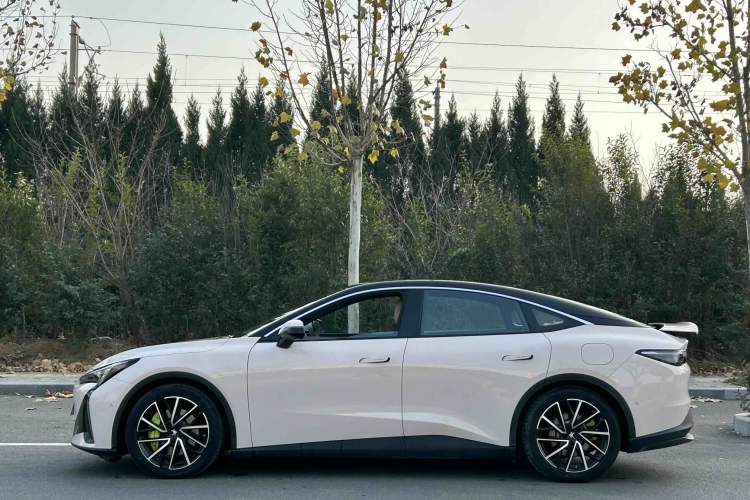 Used ARCFOX Alpha S5 2024 708MAX 200kW