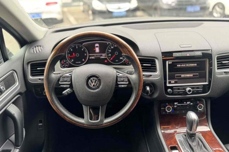 Used Volkswagen Touareg 2011 3.0 TDI Diesel Comfort Version