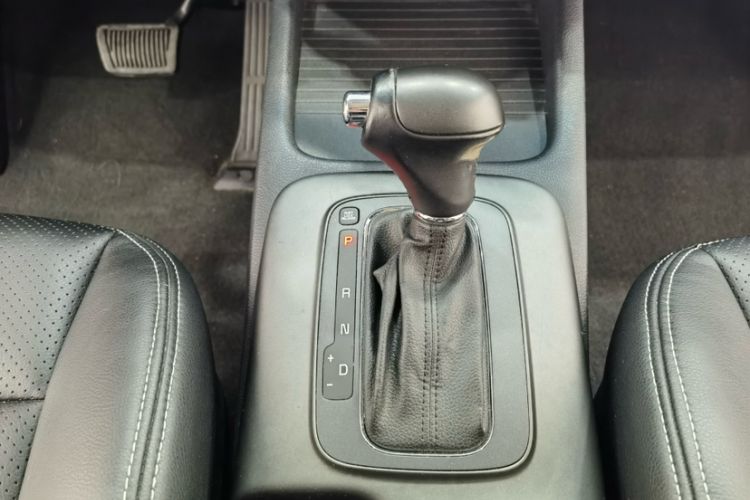 Used Kia K3 2015 1.6L Automatic GLS