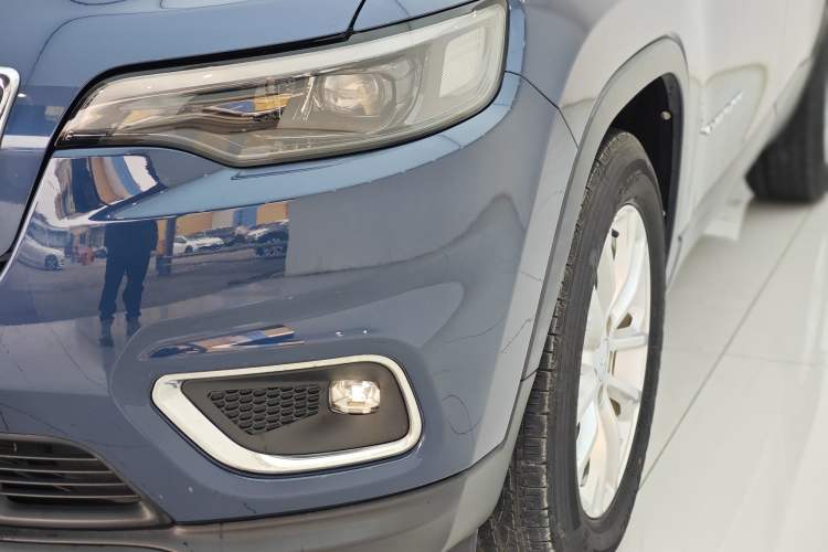 Used Jeep Cherokee 2019 2.0L 2WD Premium Edition China VI