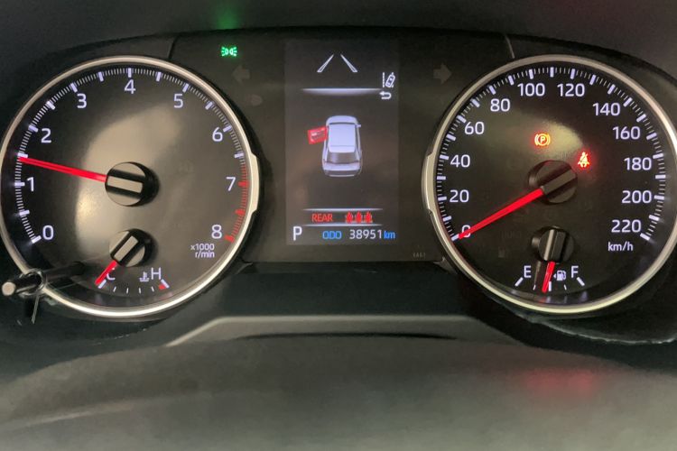 Used Toyota Wildlander 2021 2.0L CVT Two-Wheel Drive Luxury Edition Odometer Close Up