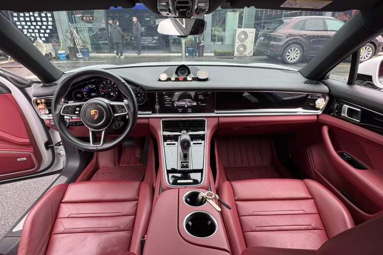 Used Porsche Panamera 2019 Panamera 2.9T Interior 1