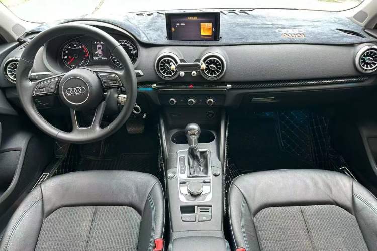 Used Audi A3 2019 Limousine 35 TFSI Fashion Edition China V standard
