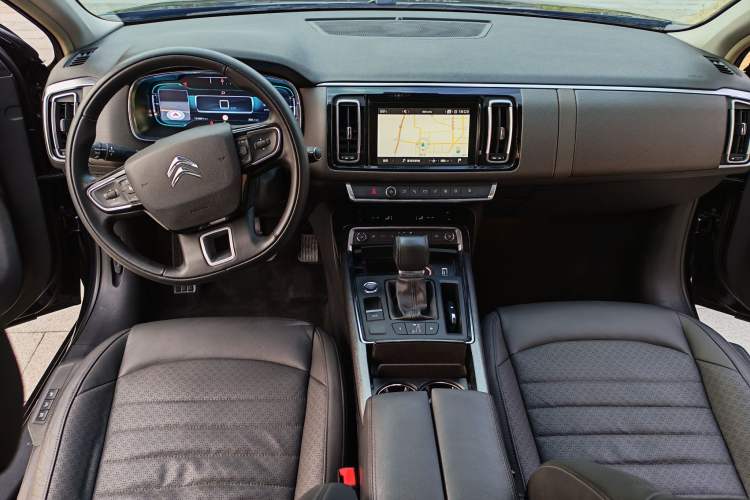 Used Citroen C6 2017 380THP Prestige Model Audio And AC Panel