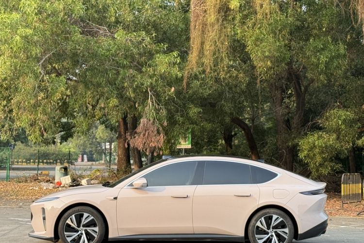 Used Nio ET5 2024 75 kWh
