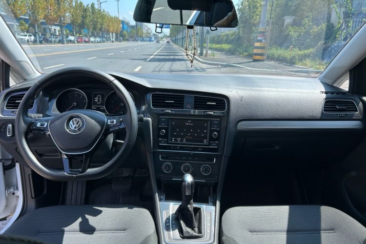 Used Volkswagen Golf 2018 230TSI Automatic Comfort Model