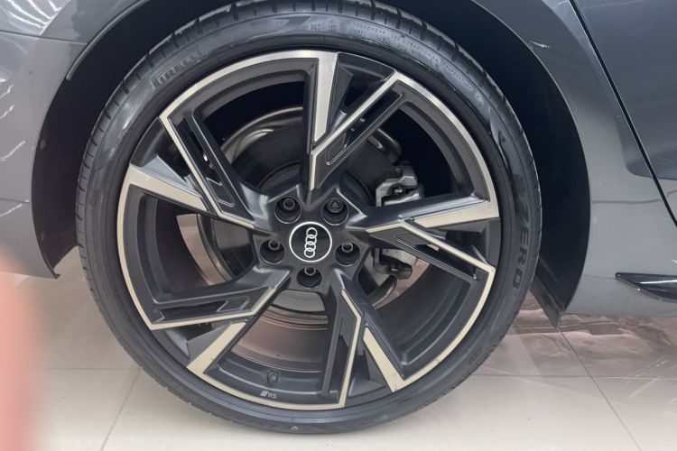 Used Audi A4L 2024 40 TFSI quattro RS Performance Package
