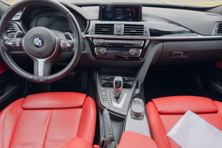 Used BMW 3 Series GT 2020 320i M Sport Night Edition
