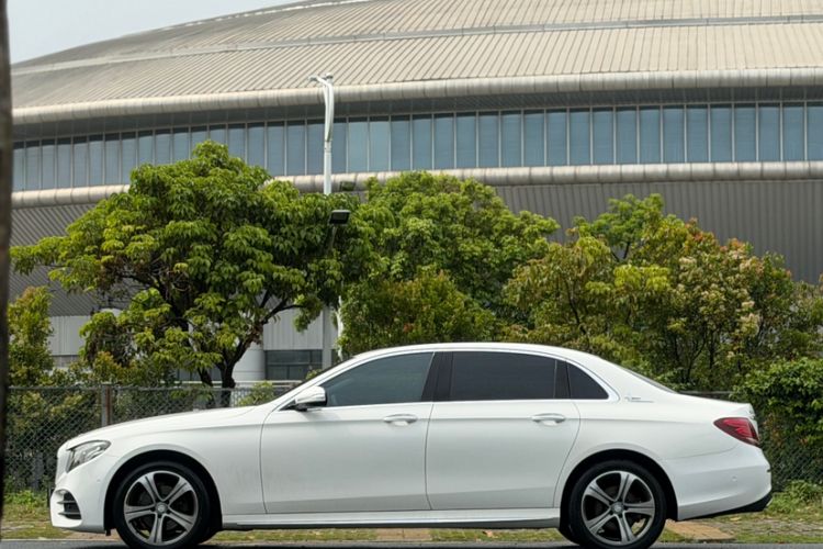 Used Mercedes-Benz E-Class 2016 E 200 L Sport Edition Exterior 2