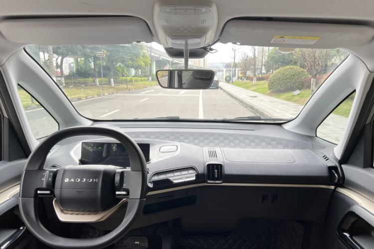 Used Baojun KiWi EV 2021 Artist Model Ternary Lithium Interior 2