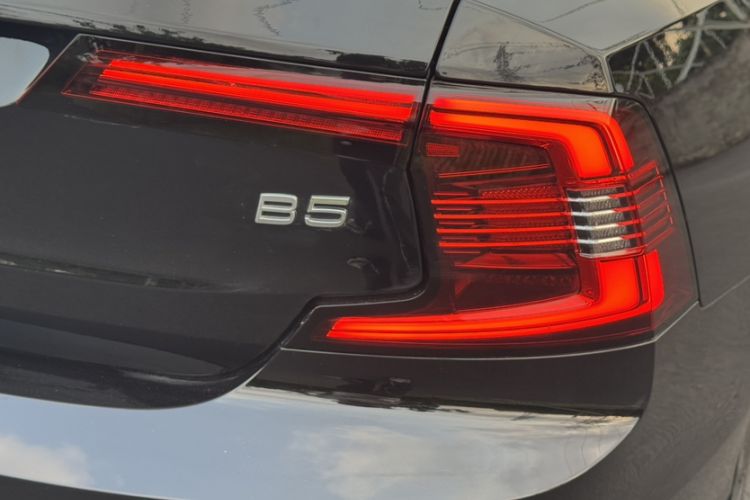 Used Volvo S90 2024 B5 Zhiyi Luxury Edition Exterior 2