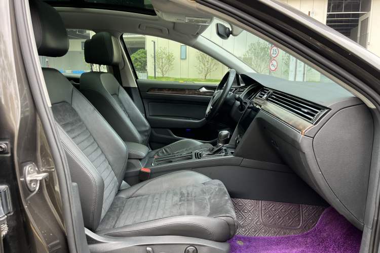 Used Volkswagen Magotan 2017 380TSI DSG Luxury Model Interior 8