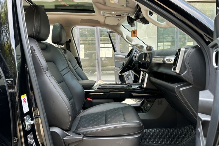 Used Haval DARGO 2022 2.0T DCT 4x4 Chinese Rural Dog Edition Interior 4