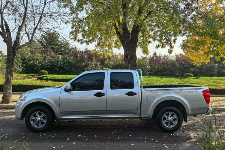 Used Great Wall Wingle 5 2023 "Dry Meal" Version 1.5T Gasoline Two-Wheel-Drive Advanced Large Double