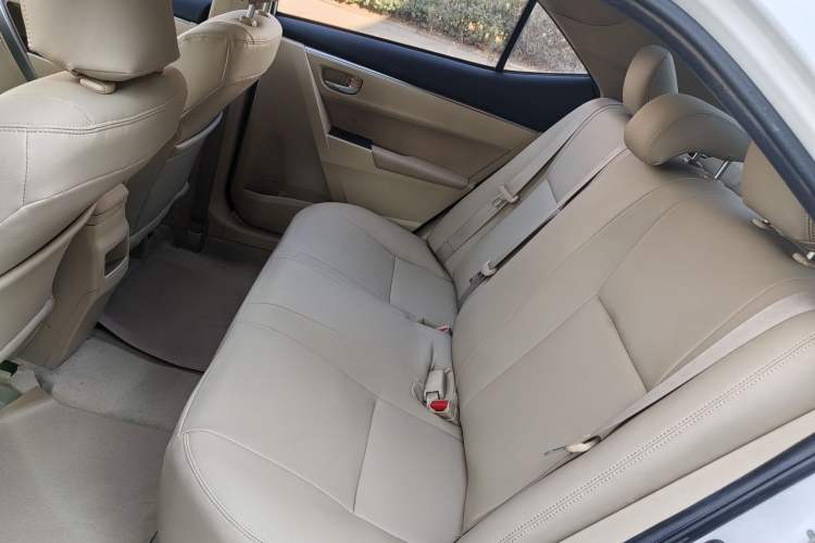 Used Toyota Corolla 2014 1.6L Manual GL