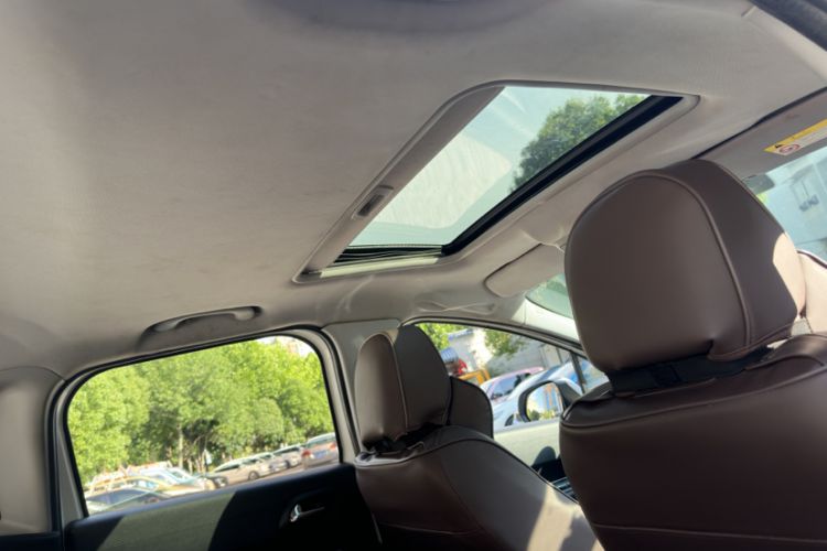 Used Peugeot 3008 2015 2.0L Automatic Classic Edition