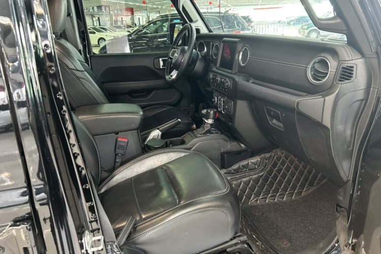 Used Jeep Wrangler New Energy 2021 Four-Door 2.0T 4xe Sahara First Edition