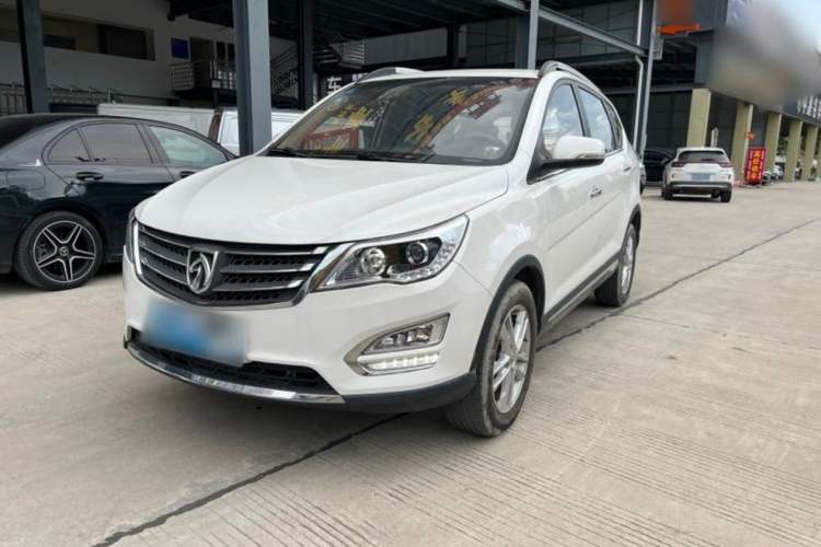Used Baojun 560 2015 1.8L Manual Elite Edition